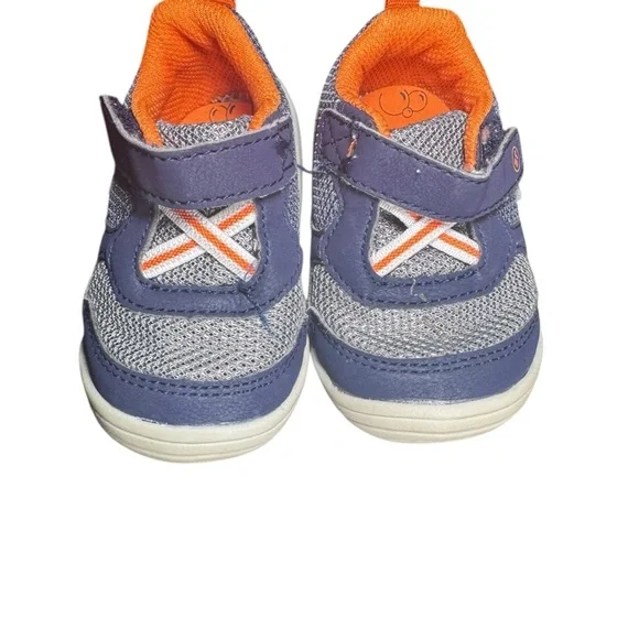 Stride Rite Surprize Sneakers - Picture 2 of 4